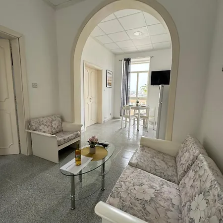 Front * Birżebbuġa