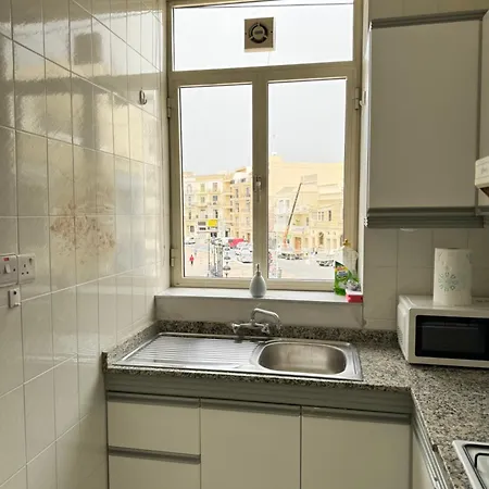 アパート Front *